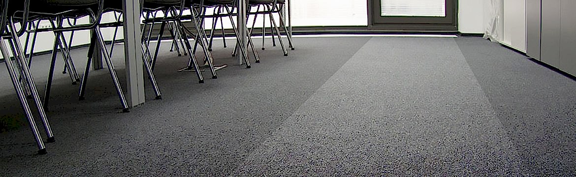 Химчистка ковролина большой площади в офисах и гостиницах